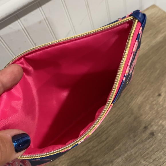 Makeup Bag NWT Better Late Than Ugly elephant cute - Picture 4 of 6